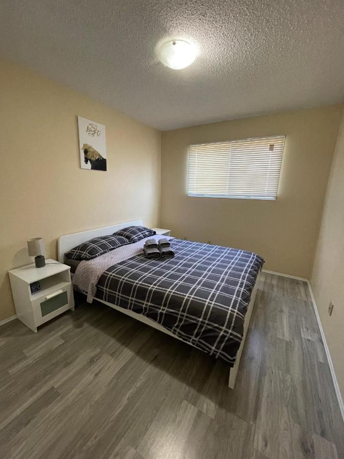 Mt Pleasant Nw 2 Bedrooms 500 YYC Exterior foto